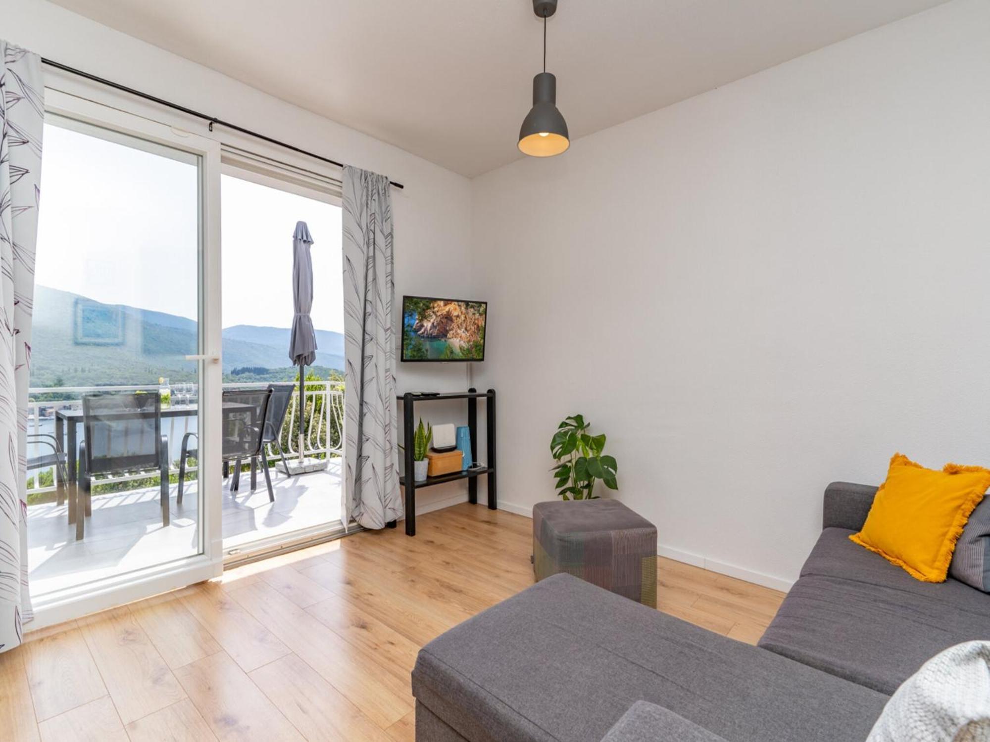 Apartment Konak Molunat Exteriör bild